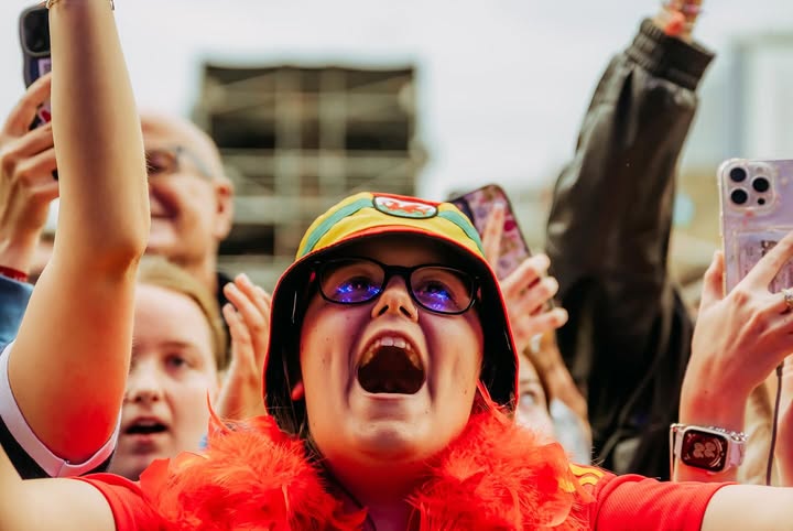 No photo description available.