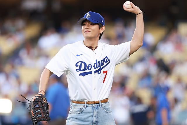 No photo description available.