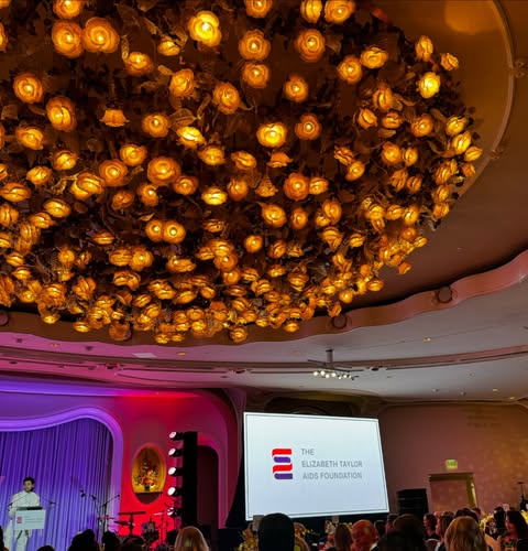 No photo description available.