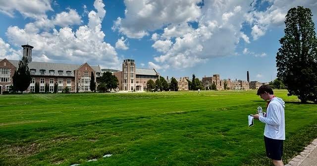 No photo description available.