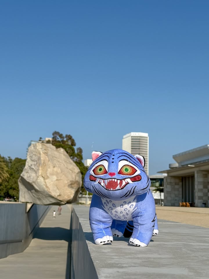 No photo description available.