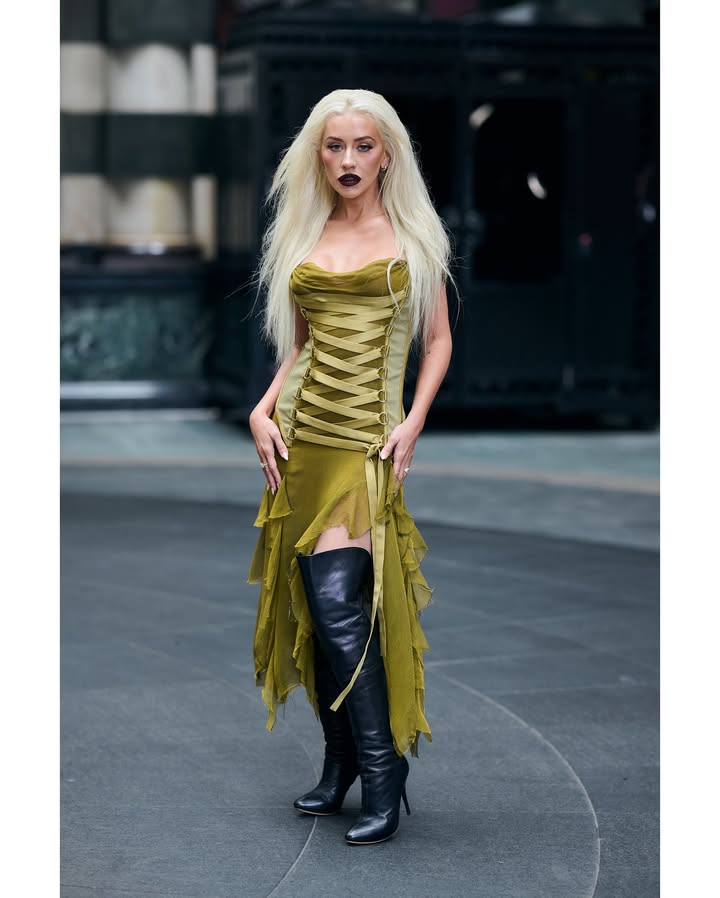 No photo description available.