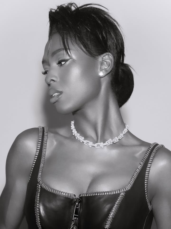 No photo description available.