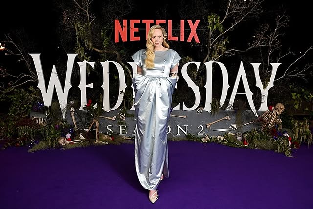 No photo description available.