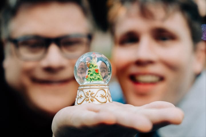 No photo description available.