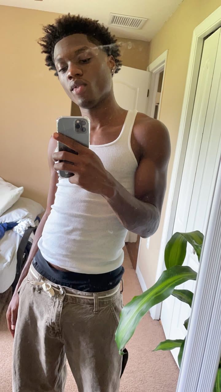 No photo description available.