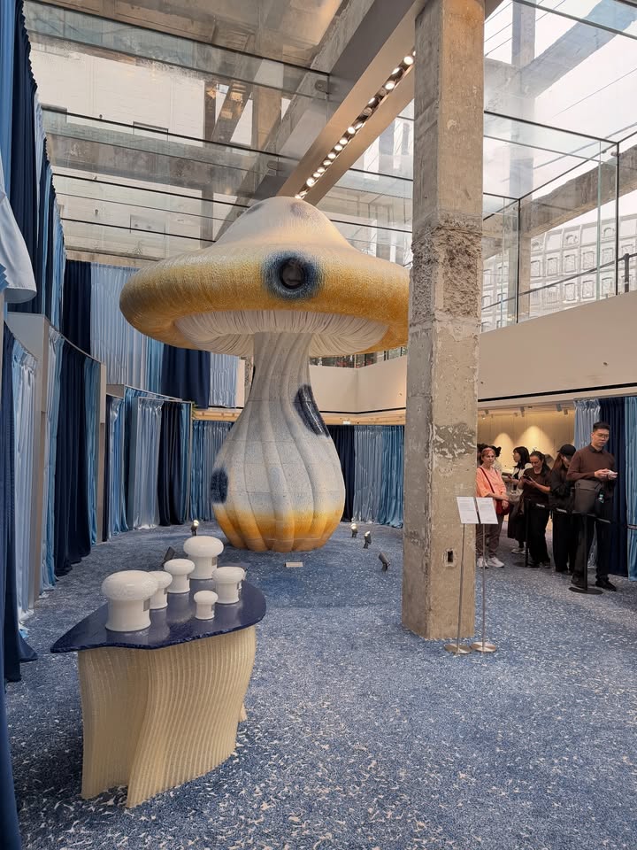 No photo description available.