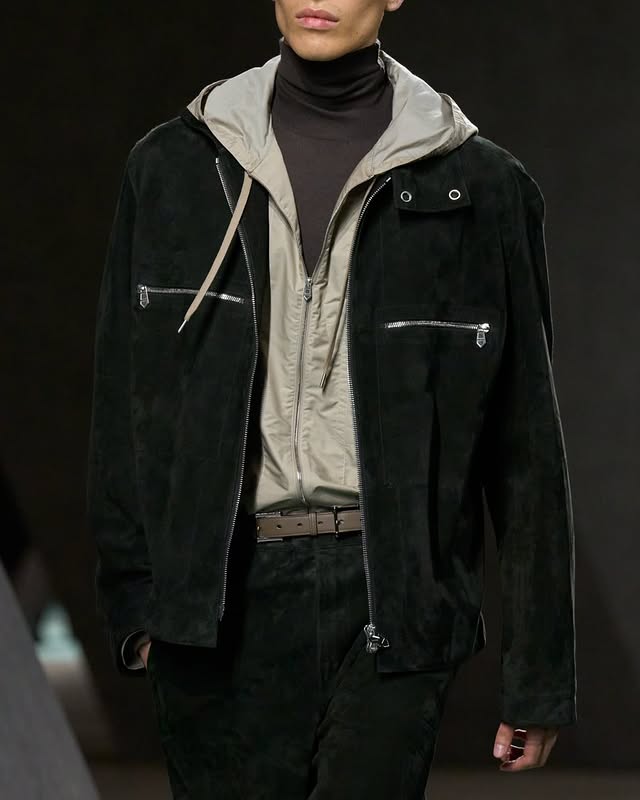 No photo description available.