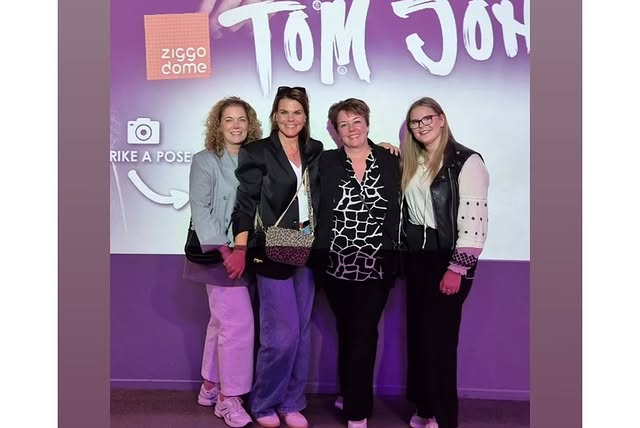 No photo description available.