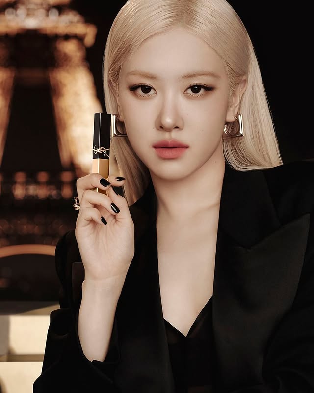 No photo description available.