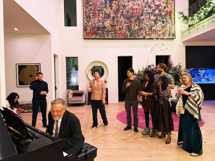 No photo description available.