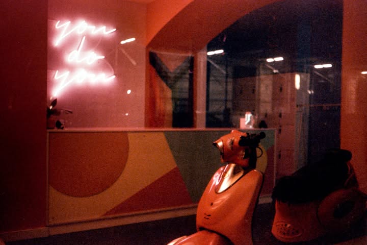 No photo description available.