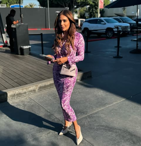 No photo description available.