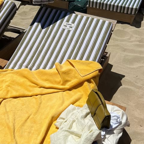 No photo description available.