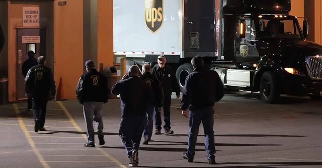 No photo description available.