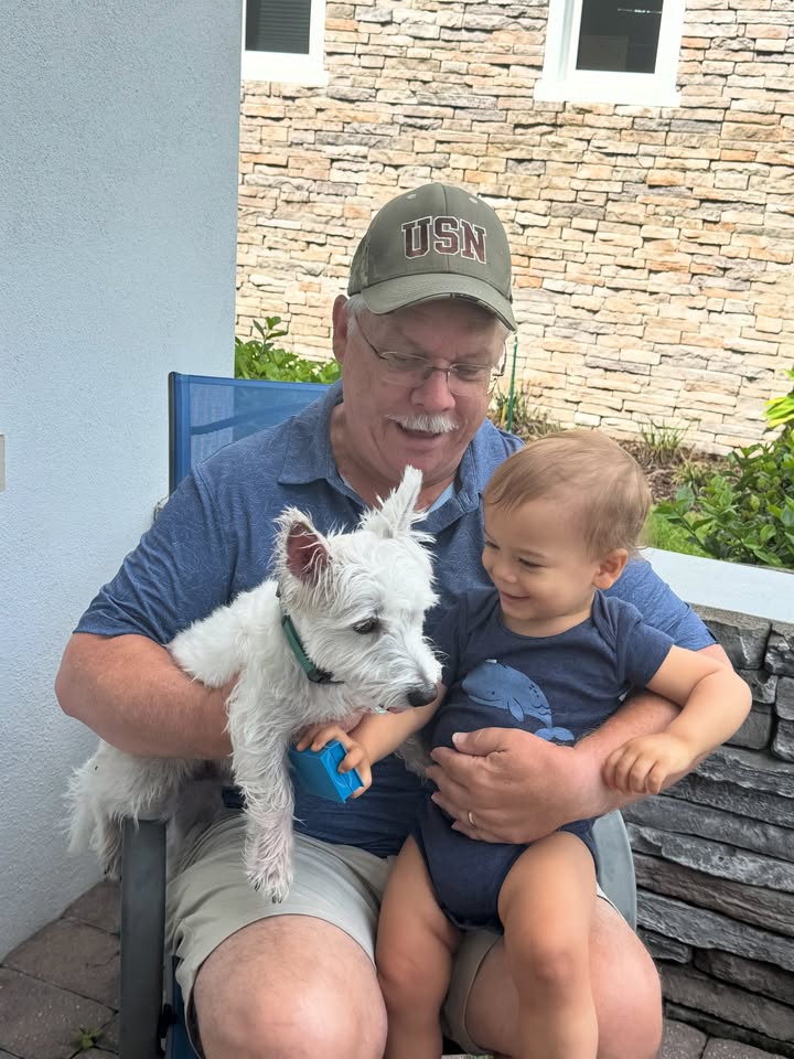 No photo description available.