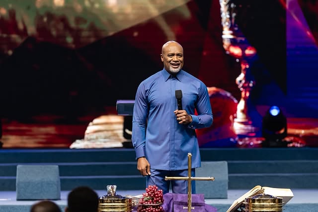 May be an image of text that says '세'