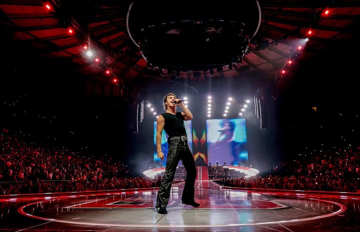 No photo description available.