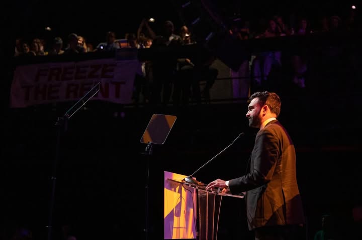 No photo description available.