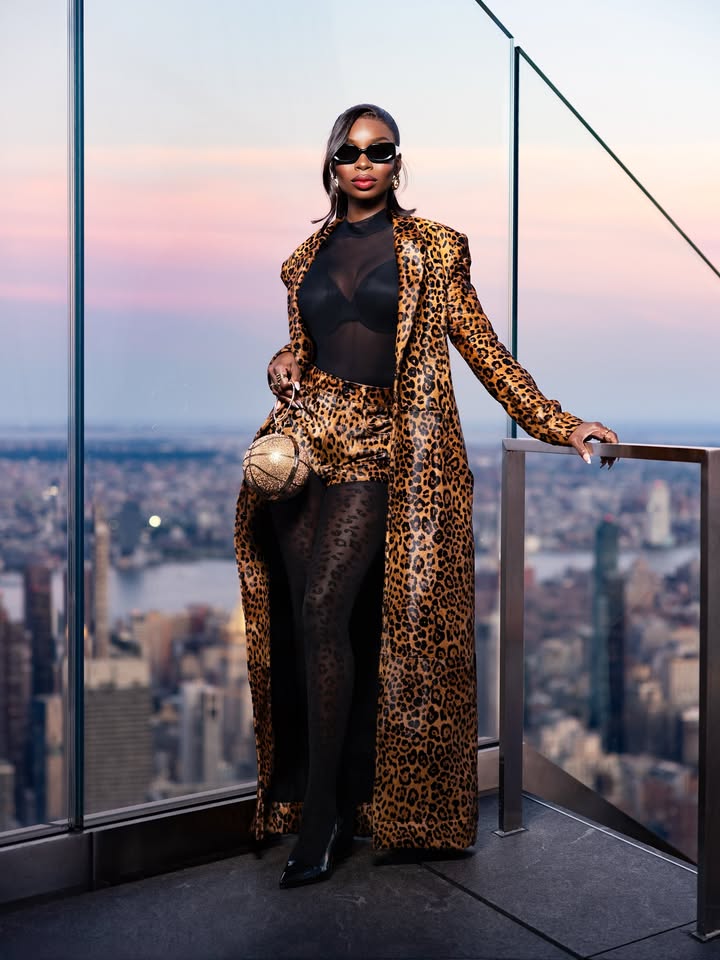 No photo description available.