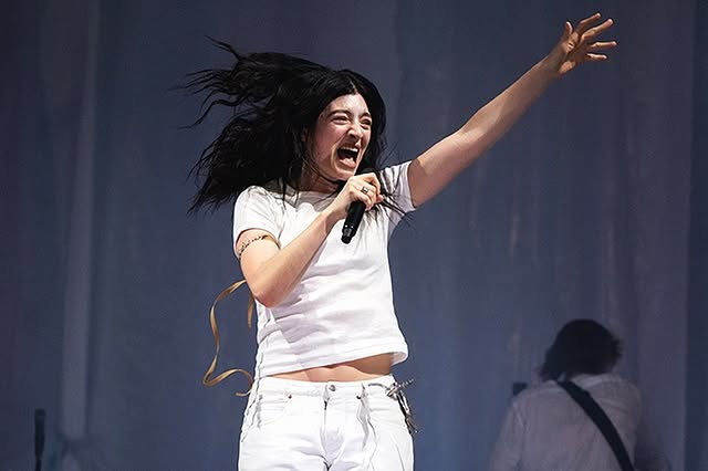 No photo description available.