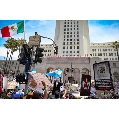 No photo description available.