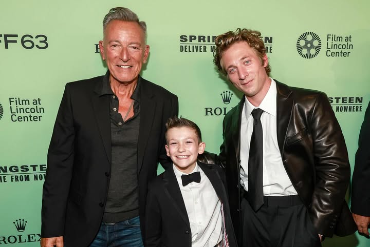 No photo description available.