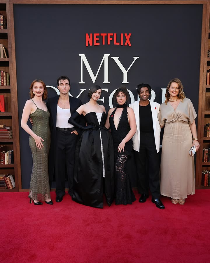 No photo description available.