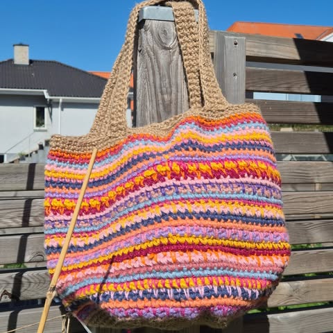 No photo description available.