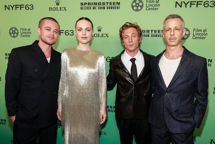 No photo description available.