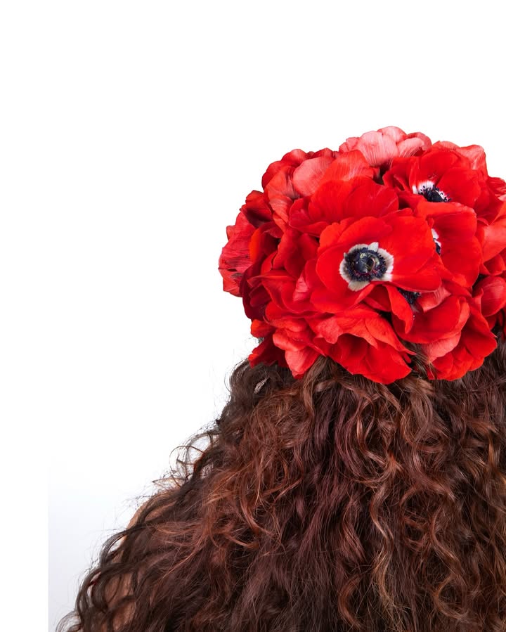 No photo description available.