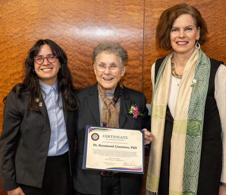 No photo description available.