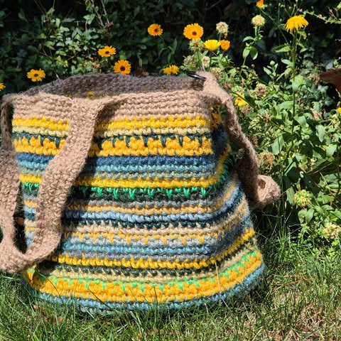 No photo description available.