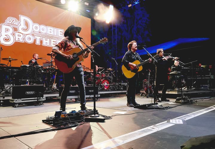 No photo description available.