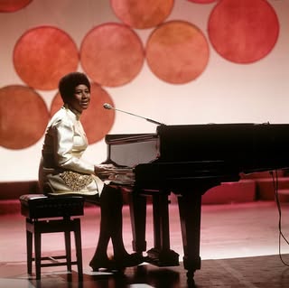 No photo description available.