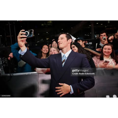 No photo description available.