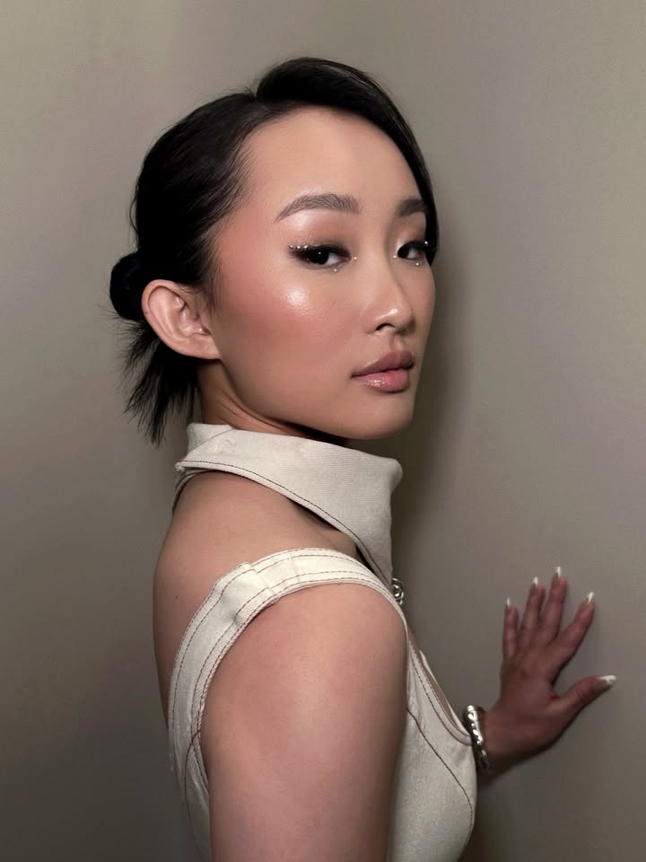 No photo description available.