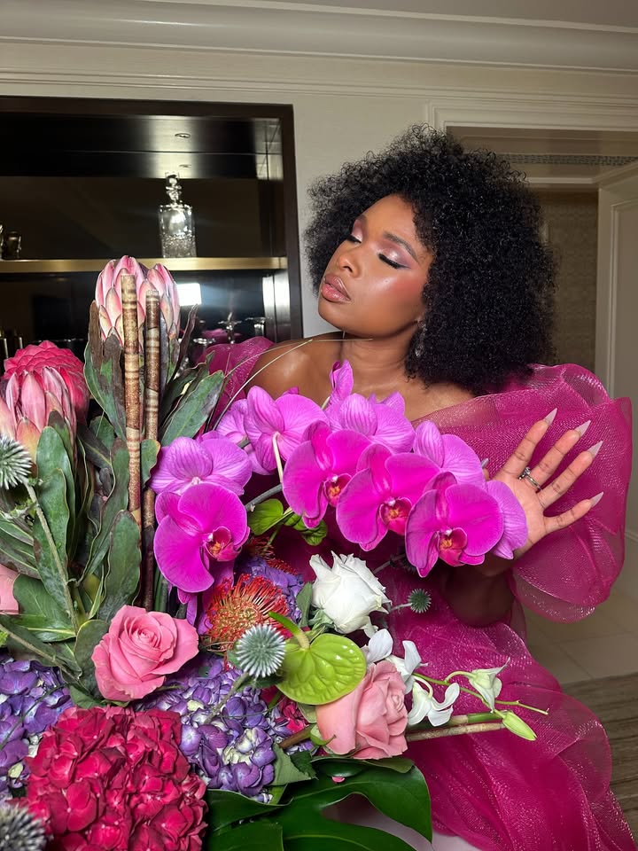 No photo description available.