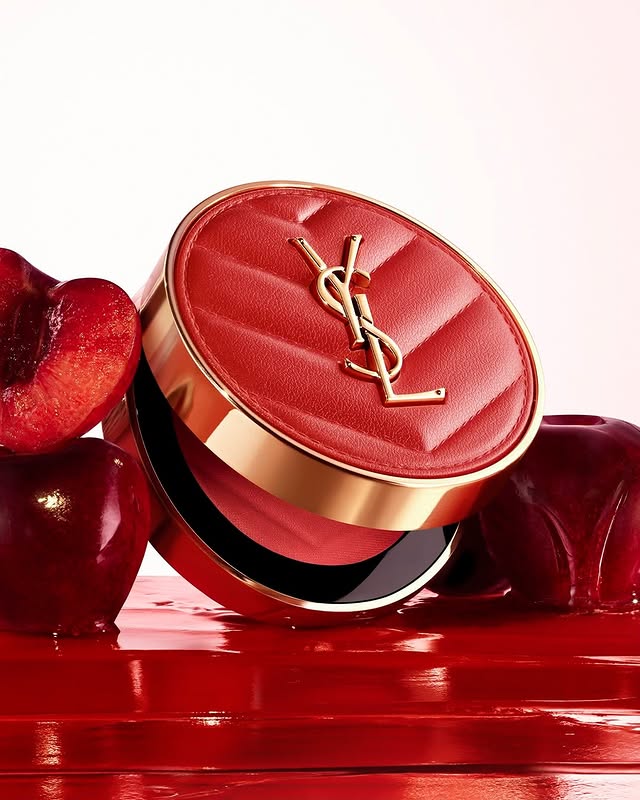 No photo description available.