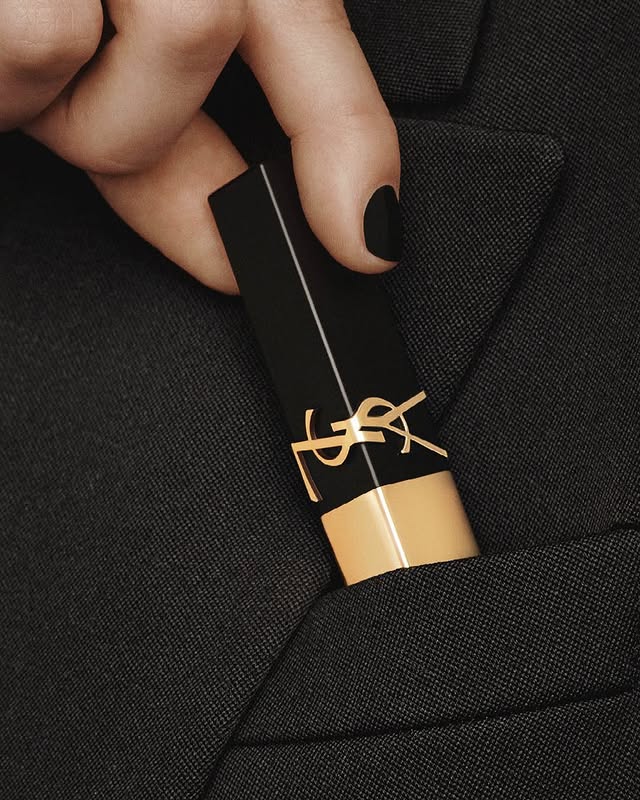 No photo description available.