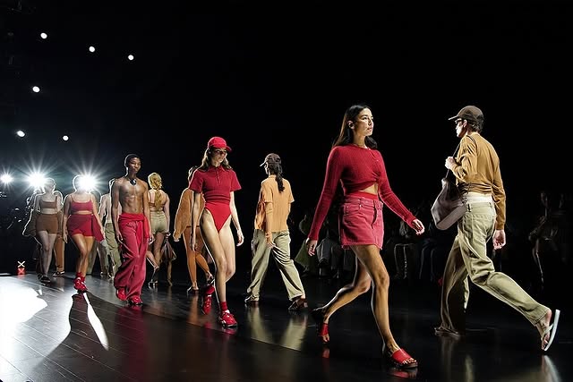 No photo description available.