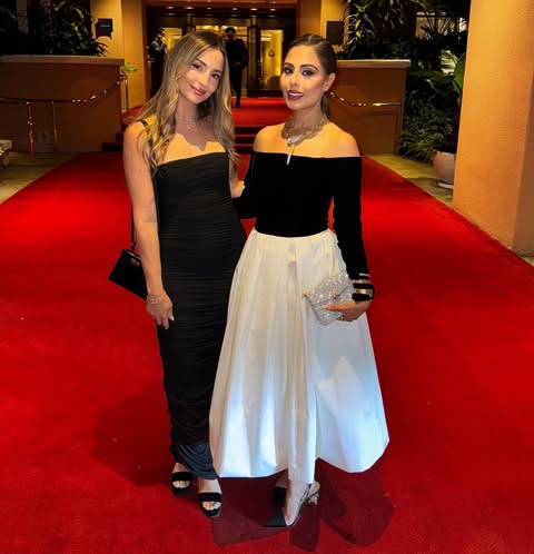 No photo description available.