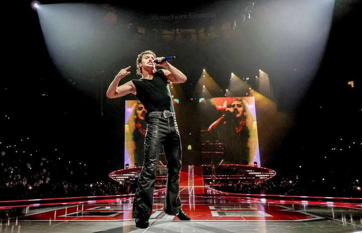 No photo description available.