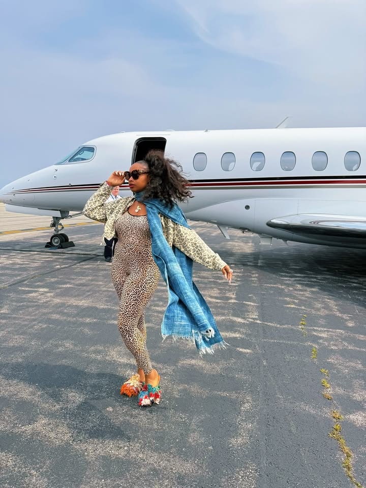 No photo description available.