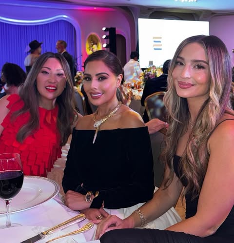 No photo description available.