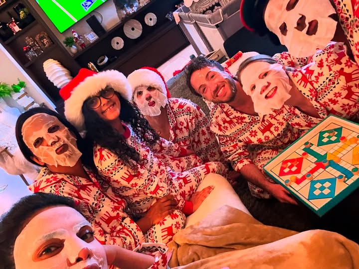 No photo description available.