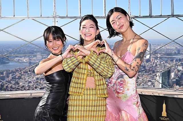 No photo description available.