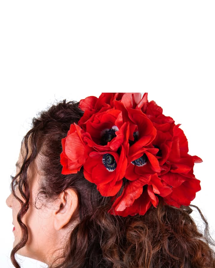 No photo description available.