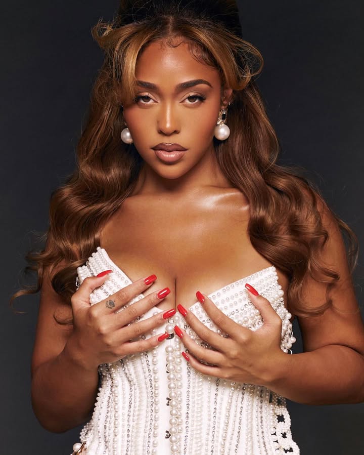 No photo description available.