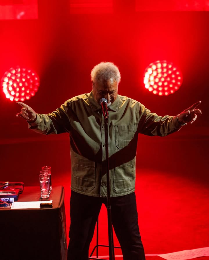 No photo description available.